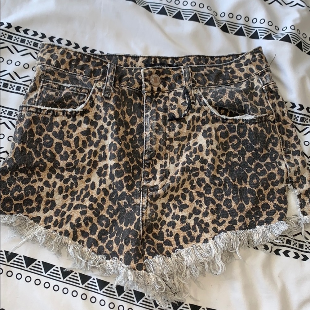 New high wasted leopard shorts forever 21